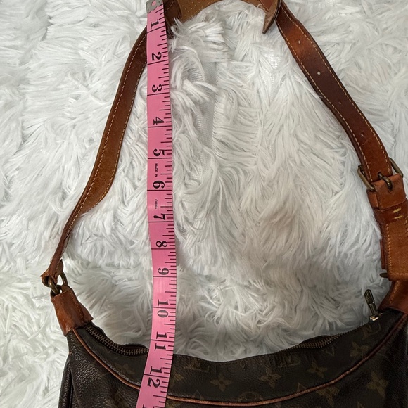 Louis Vuitton Crossbody/shoulder Purse - Picture 11 of 16